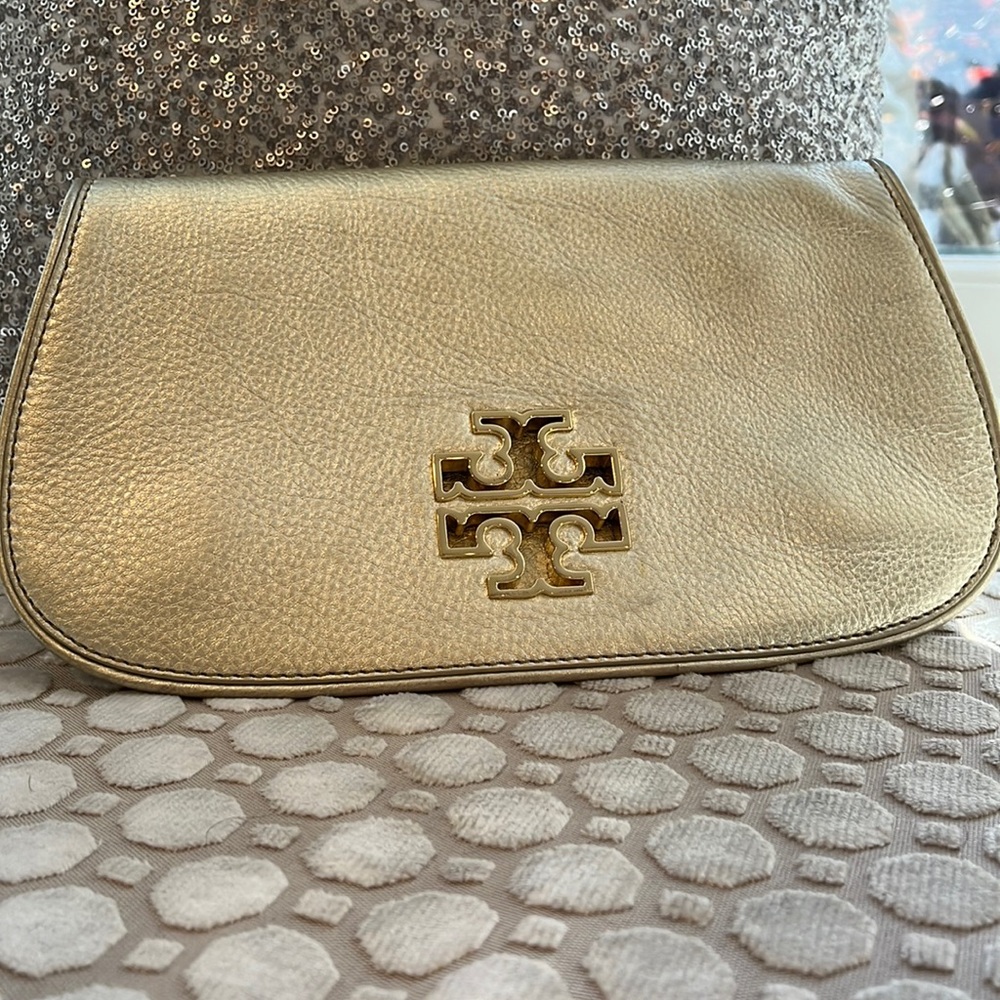 Tory Burch light gold logo clutch